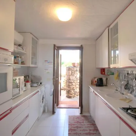 Golfo Arnaci Sleeps 8 Air Con *