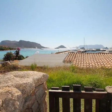 Golfo Arnaci Sleeps 8 Air Con *