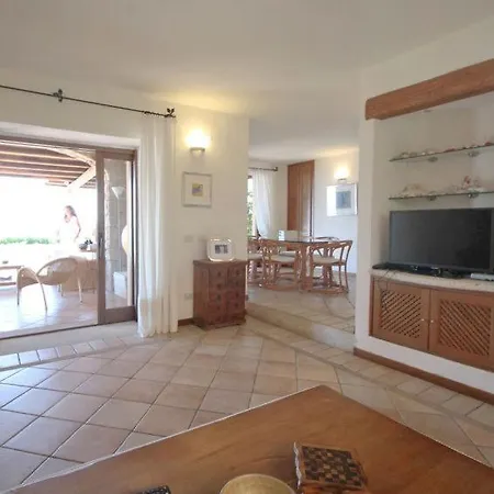 Golfo Arnaci Sleeps 8 Air Con Feriehus Golfo Aranci